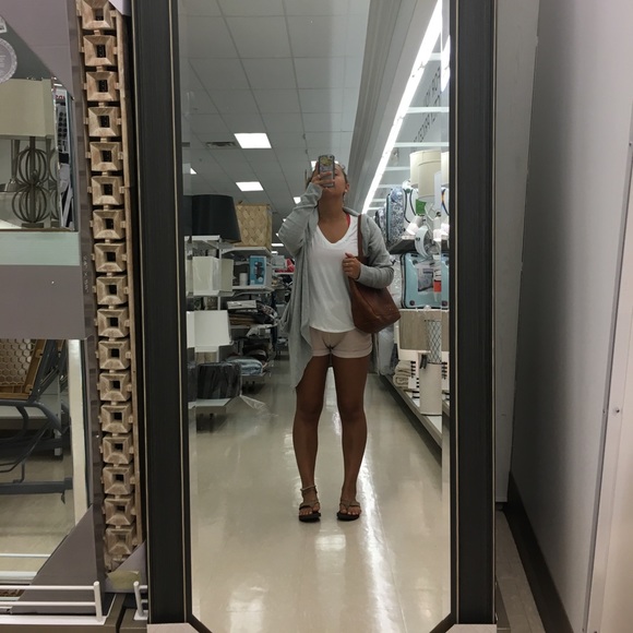 Meet your Posher, Kat - Picture 1 of 1